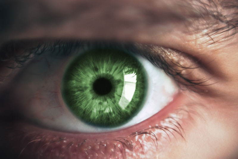 pure green eye